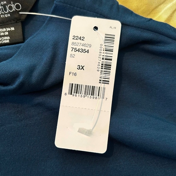TOP, MOCK NECK, SCARABE (Blue), SIZE 3X, SHORT SLEEVES, STRETCH FABRIC, MICHEL - Picture 8 of 9